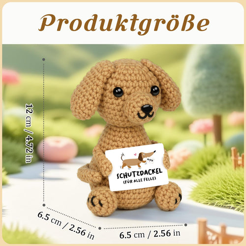 Gehäkelter Schutzdackel mit Karte von Giftasy