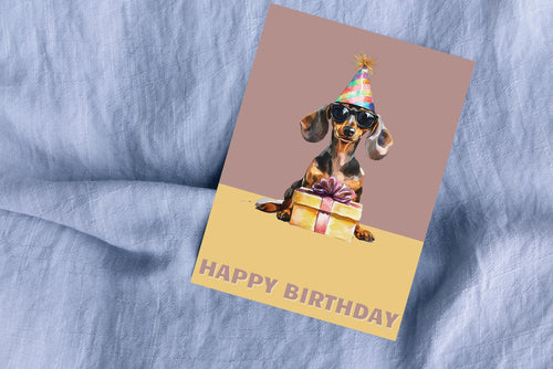 Dackel-Geburtstagskarte „Happy Birthday“ mit Sonnenbrille